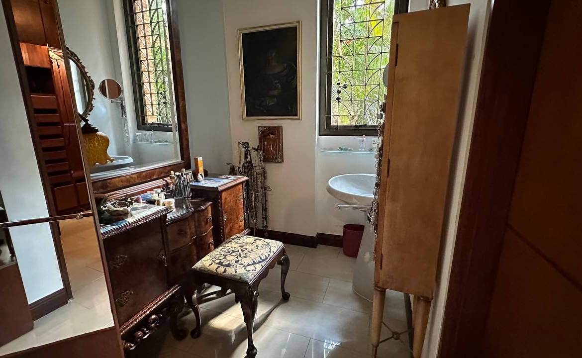 Apartamento Planta Baja en Venta en Altamira, Caracas – 783m², 6 Habitaciones, 6 Baños y 7 Puestos de Estacionamiento