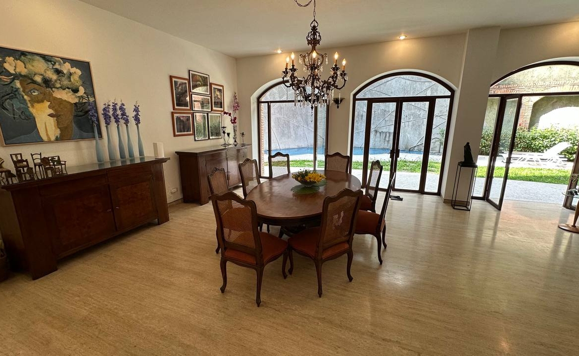 Apartamento Planta Baja en Venta en Altamira, Caracas – 783m², 6 Habitaciones, 6 Baños y 7 Puestos de Estacionamiento