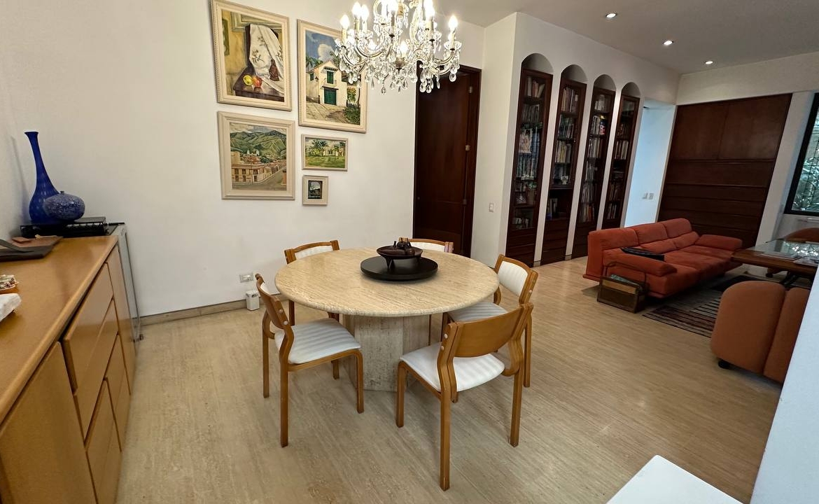 Apartamento Planta Baja en Venta en Altamira, Caracas – 783m², 6 Habitaciones, 6 Baños y 7 Puestos de Estacionamiento