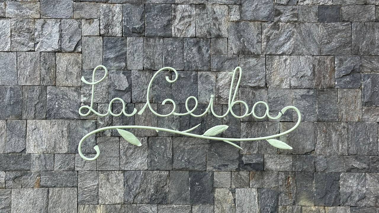 Altamira-Apartamento-Fachada Apartamento Planta Baja en Venta en Altamira, Caracas – 783m², 6 Habitaciones, 6 Baños y 7 Puestos de Estacionamiento