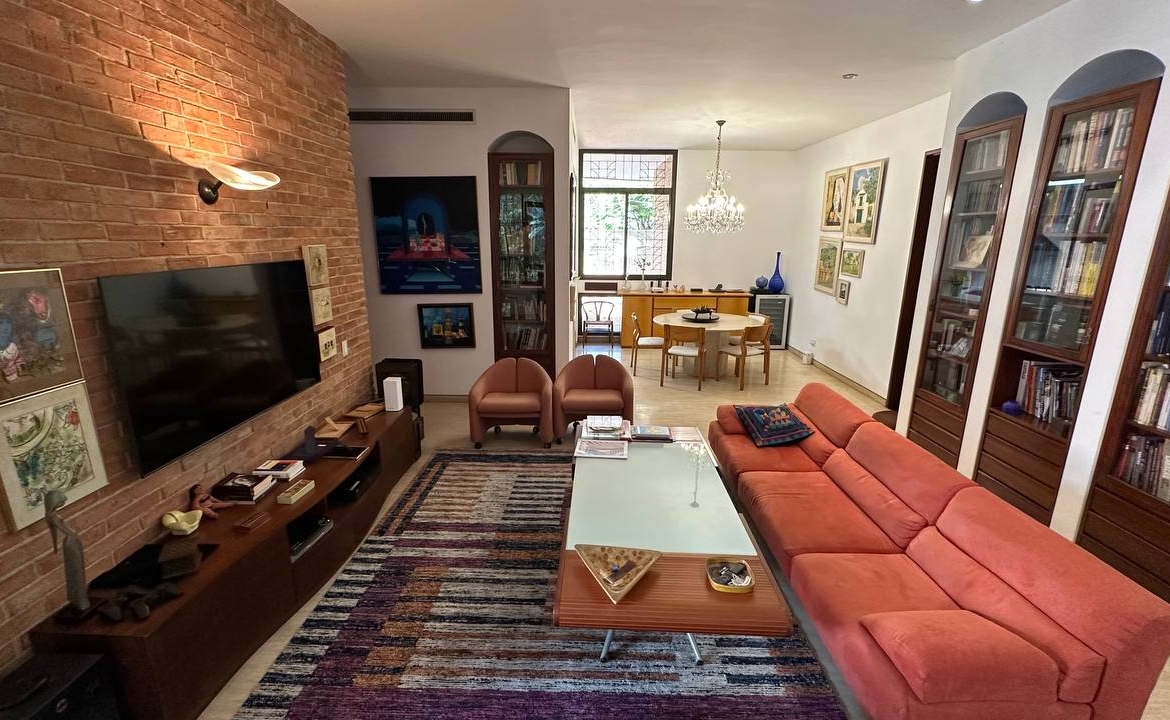 Apartamento Planta Baja en Venta en Altamira, Caracas – 783m², 6 Habitaciones, 6 Baños y 7 Puestos de Estacionamiento