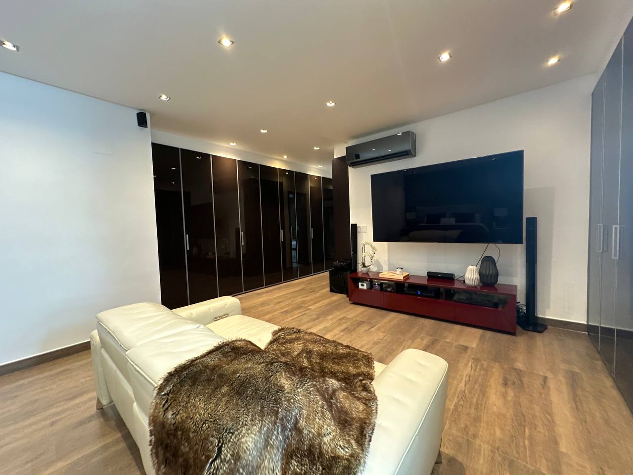 Altamira-Casa-Sala Casa en Venta en Altamira, Caracas – 1.800m², 8 Habitaciones, 8.5 Baños y 6 Puestos de Estacionamiento