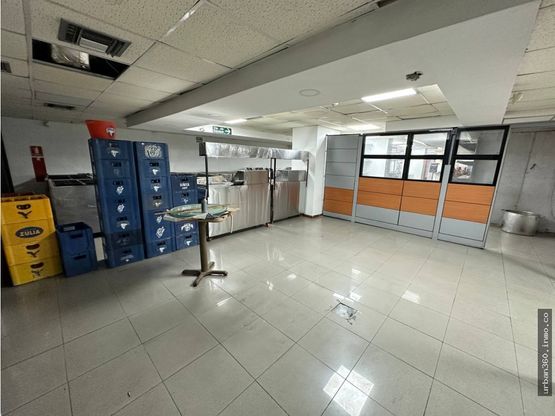 Fondo de Comercio en Venta en Avenida Baralt, Caracas – 360m², 2 Áreas Operativas y 1 Puesto de Estacionamiento