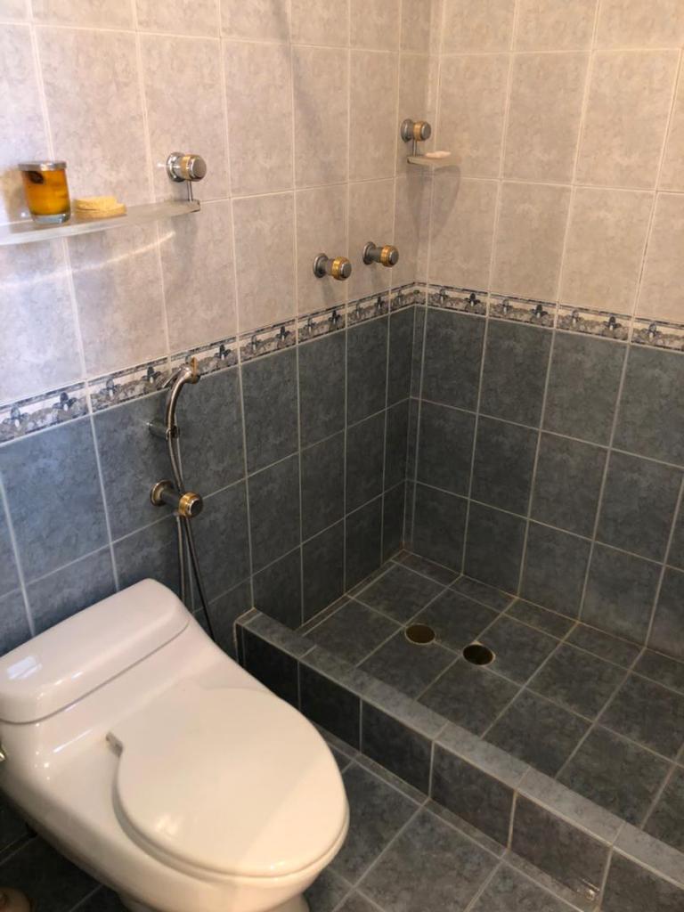 Campo Alegre-Merlot-E-Baño Apartamento en Alquiler en Campo Alegre, Caracas – 76m², 1 Habitación, 2 Baños y 2 Puestos de Estacionamiento