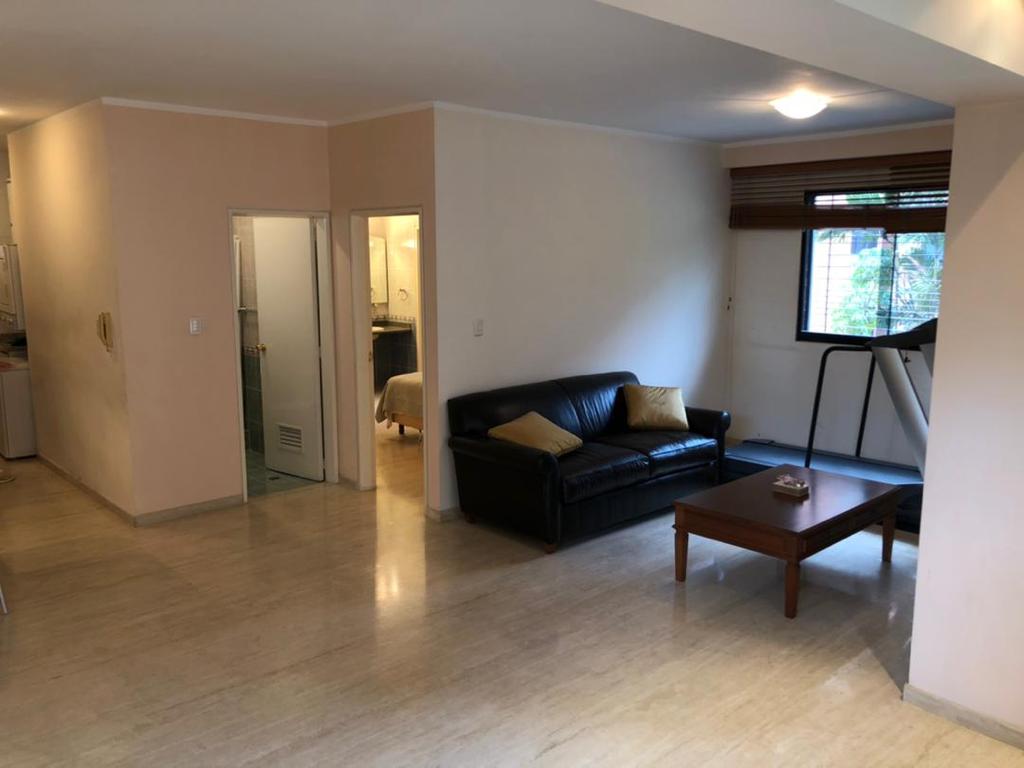 Apartamento en Alquiler en Campo Alegre, Caracas – 76m², 1 Habitación, 2 Baños y 2 Puestos de Estacionamiento