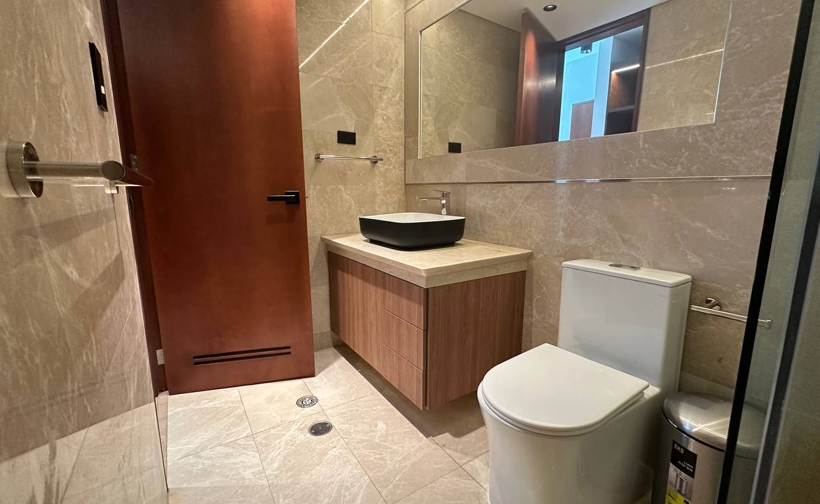 Apartamento en Venta y Alquiler en Campo Alegre, Caracas – 67m², 1 Habitación, 1 Baño y 2 Puestos de Estacionamiento
