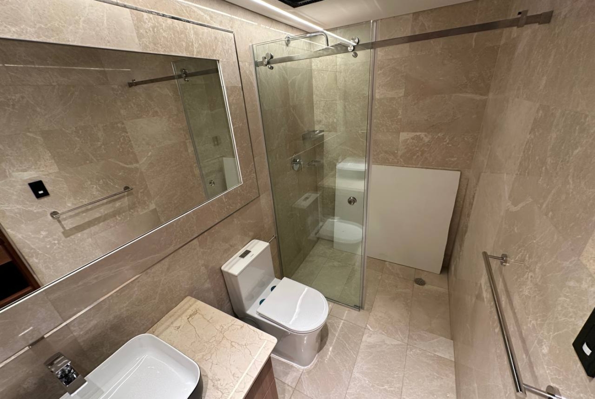 Apartamento en Venta y Alquiler en Campo Alegre, Caracas – 67m², 1 Habitación, 1 Baño y 2 Puestos de Estacionamiento