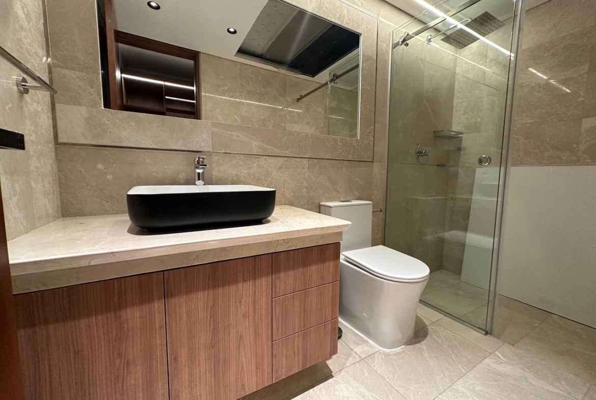 Apartamento en Venta y Alquiler en Campo Alegre, Caracas – 67m², 1 Habitación, 1 Baño y 2 Puestos de Estacionamiento