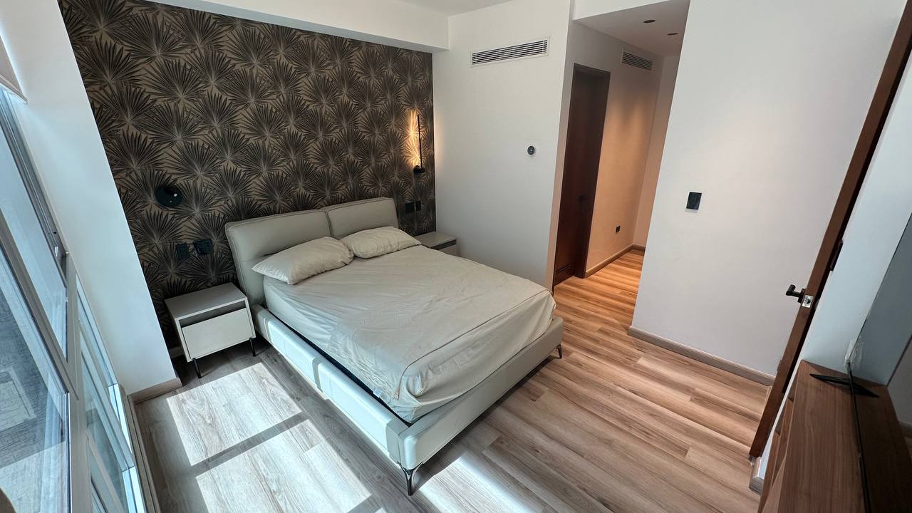 Campo Alegre-Piso1-Dormitorio (2) Apartamento en Venta y Alquiler en Campo Alegre, Caracas – 67m², 1 Habitación, 1 Baño y 2 Puestos de Estacionamiento