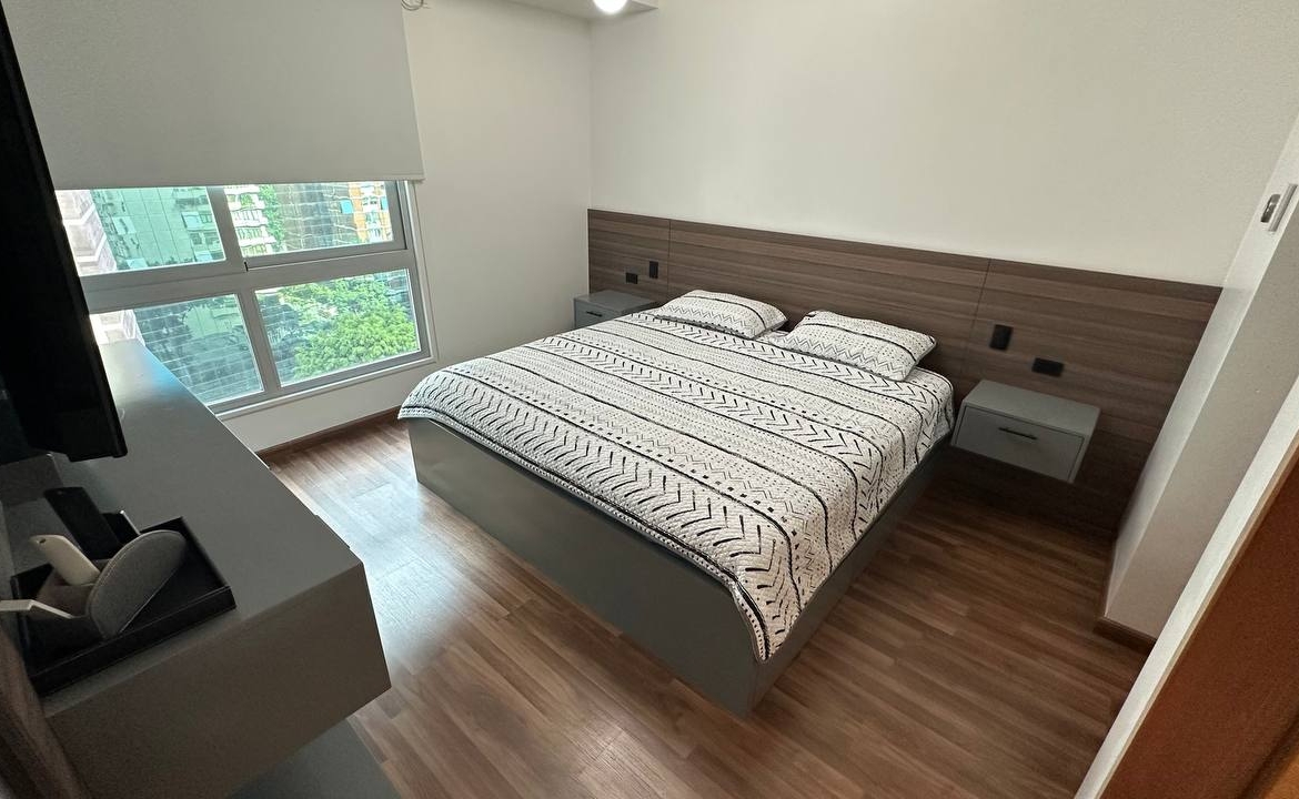 Apartamento en Alquiler en Campo Alegre, Caracas – 90m², 2 Habitaciones, 2 Baños y 2 Puestos de Estacionamiento