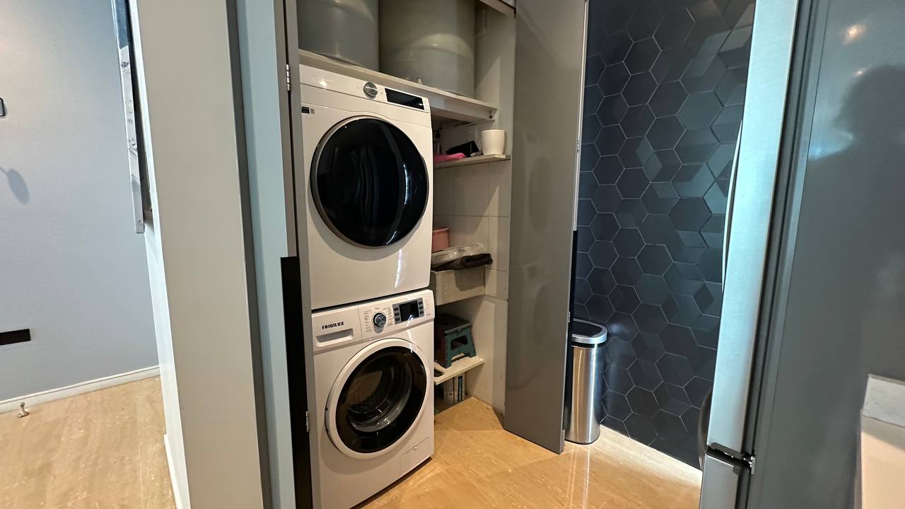 Campo Alegre-Piso9-Lavadoras Apartamento en Alquiler en Campo Alegre, Caracas – 90m², 2 Habitaciones, 2 Baños y 2 Puestos de Estacionamiento