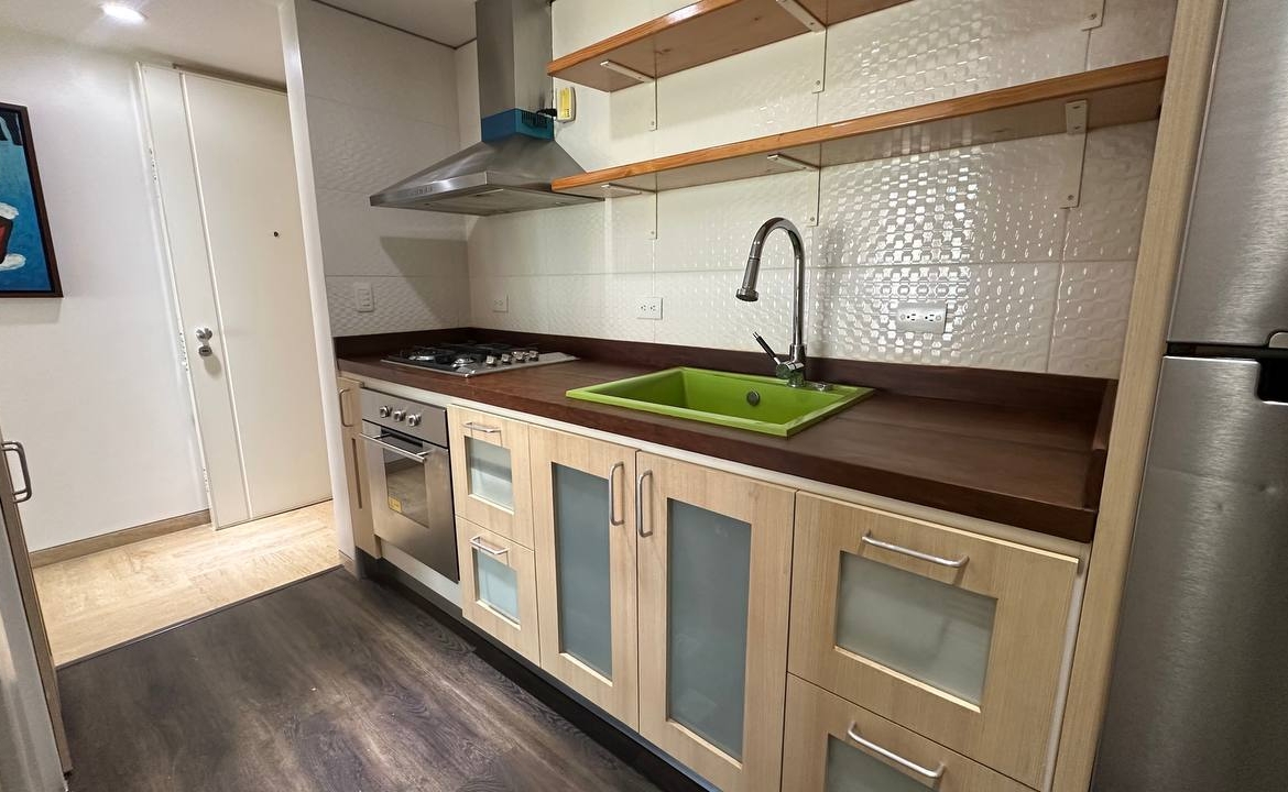 Apartamento en Alquiler en Campo Alegre, Caracas – 60m², 1 Habitación, 1 Baño y 1 Puesto de Estacionamiento
