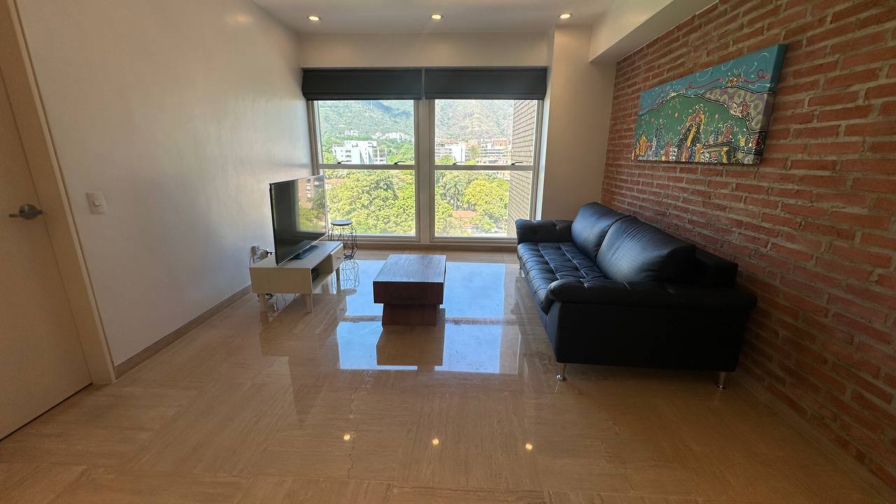 Campo Alegre-Premier11-Sala Apartamento en Alquiler en Campo Alegre, Caracas – 60m², 1 Habitación, 1 Baño y 1 Puesto de Estacionamiento