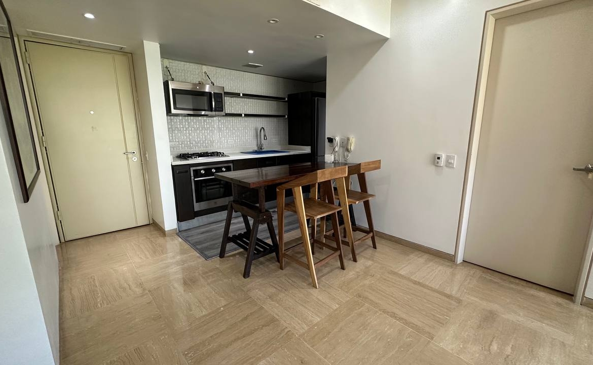 Apartamento en Alquiler en Campo Alegre, Caracas – 60m², 1 Habitación, 1 Baño y 1 Puesto de Estacionamiento