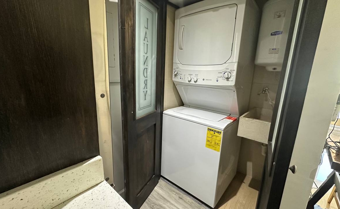 Apartamento en Alquiler en Campo Alegre, Caracas – 60m², 1 Habitación, 1 Baño y 1 Puesto de Estacionamiento