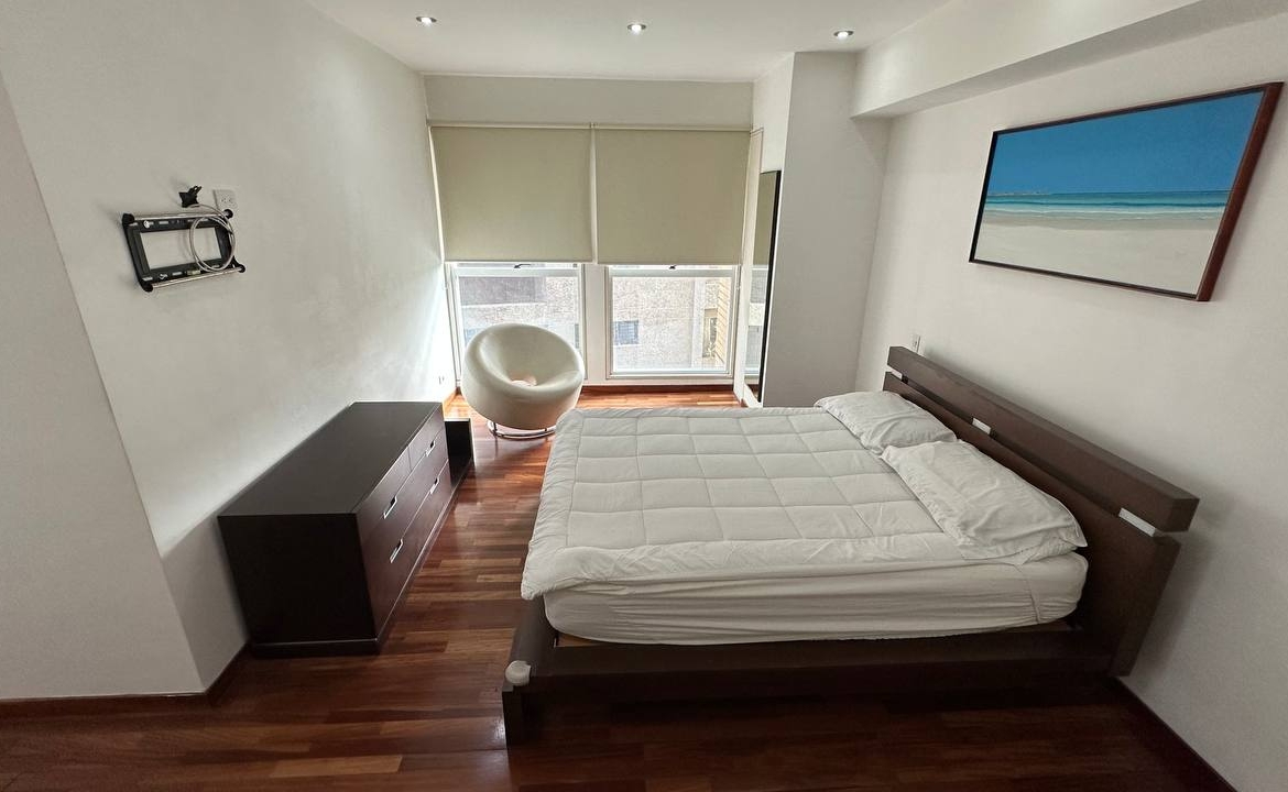 Apartamento en Alquiler en Campo Alegre, Caracas – 92m², 2 Habitaciones, 2 Baños y 2 Puestos de Estacionamiento