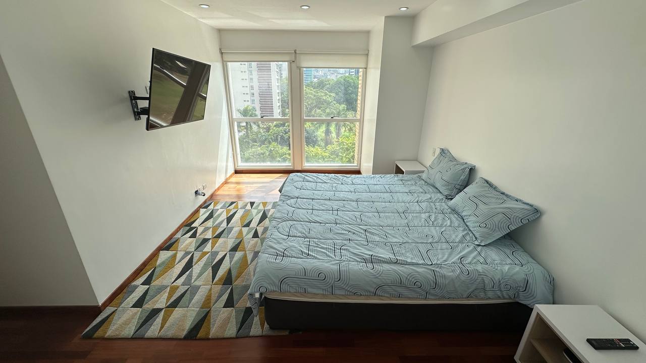 Campo Alegre-TorreB-Domitorio Apartamento en Alquiler en Campo Alegre, Caracas – 92m², 2 Habitaciones, 2 Baños y 2 Puestos de Estacionamiento