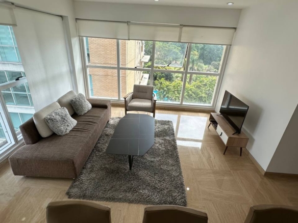 Apartamento en Alquiler en Campo Alegre, Caracas – 92m², 2 Habitaciones, 2 Baños y 2 Puestos de Estacionamiento