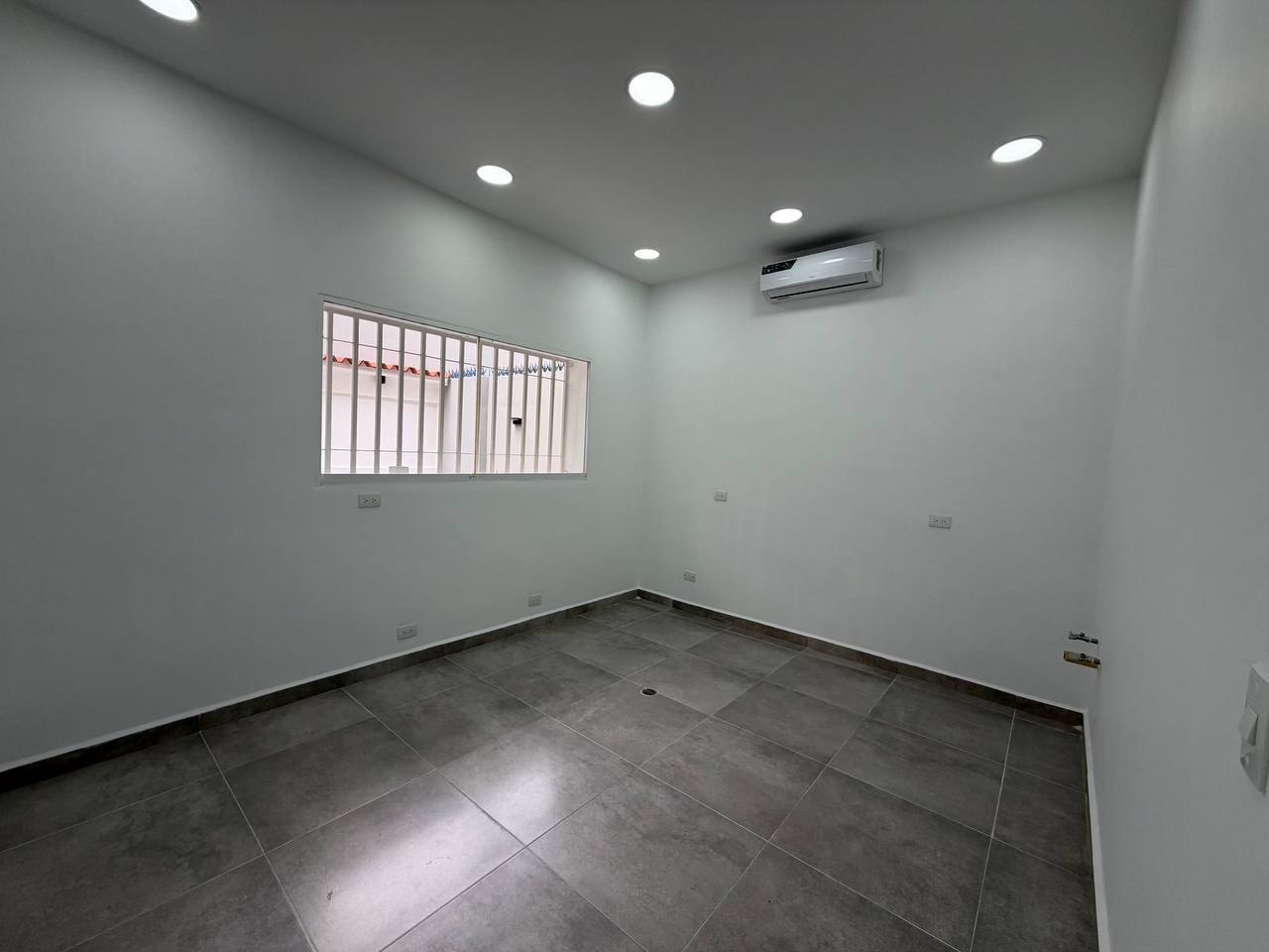 Colinas de Bello Monte-Casa-Areas (16) Casa Comercial en Venta en Colinas de Bello Monte, Caracas – 1.054m², 17 Baños y 3 Puestos de Estacionamiento