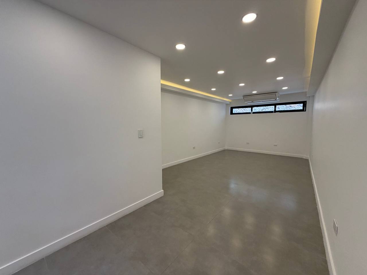 Colinas de Bello Monte-Casa-Areas (3) Casa Comercial en Venta en Colinas de Bello Monte, Caracas – 1.054m², 17 Baños y 3 Puestos de Estacionamiento