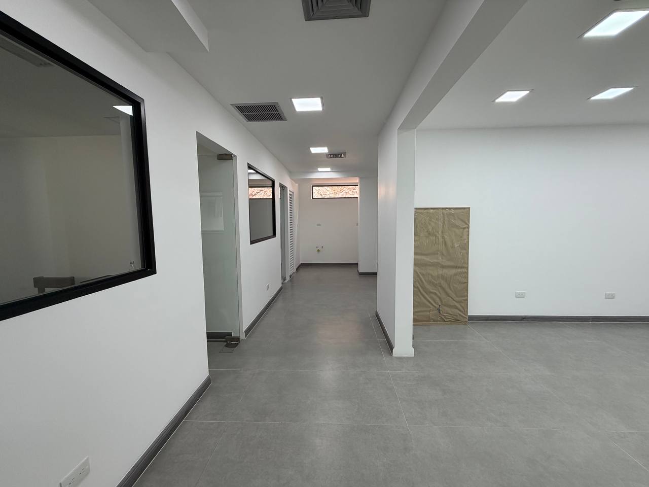 Colinas de Bello Monte-Casa-Areas (7) Casa Comercial en Venta en Colinas de Bello Monte, Caracas – 1.054m², 17 Baños y 3 Puestos de Estacionamiento
