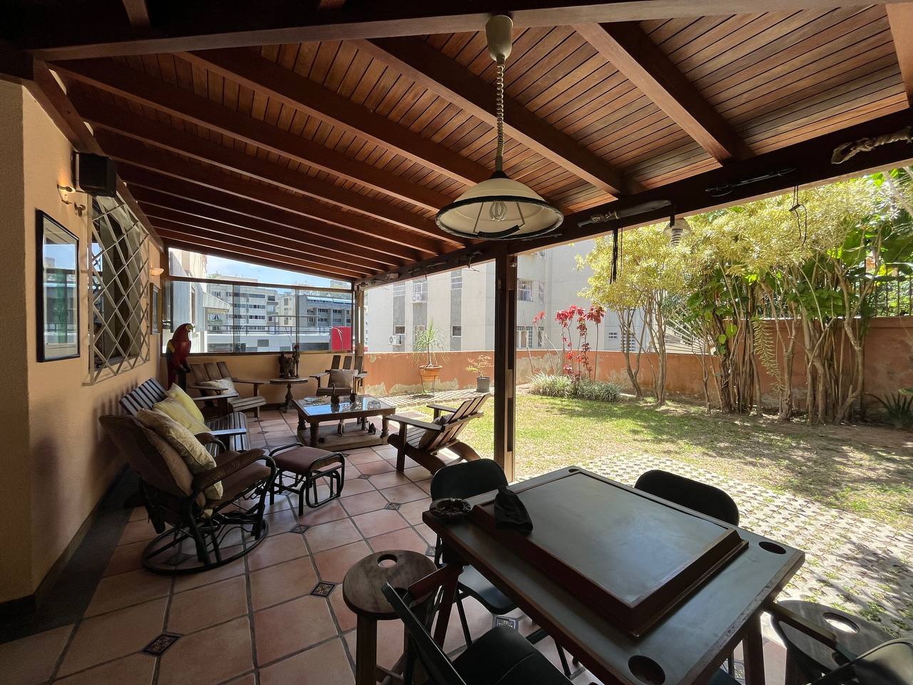 Cumbres de Curumo-Areas (7) Apartamento en Venta en Cumbres de Curumo, Caracas – 370m², 3 Habitaciones + Servicio, 3 Baños y 3 Puestos de Estacionamiento