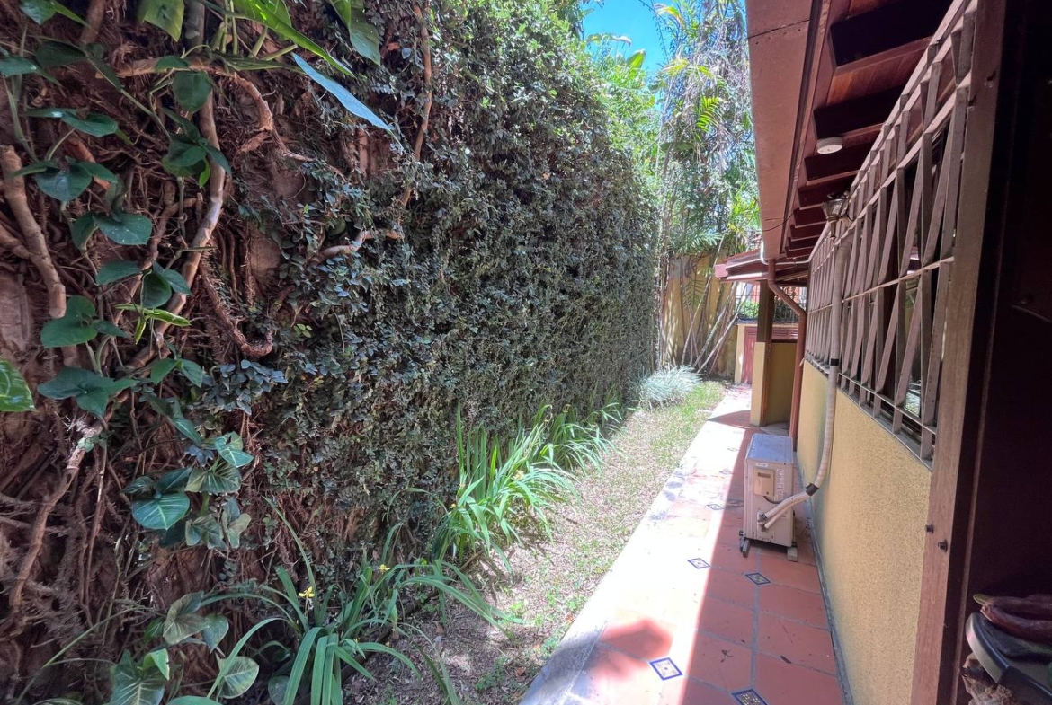 Apartamento en Venta en Cumbres de Curumo, Caracas – 370m², 3 Habitaciones + Servicio, 3 Baños y 3 Puestos de Estacionamiento