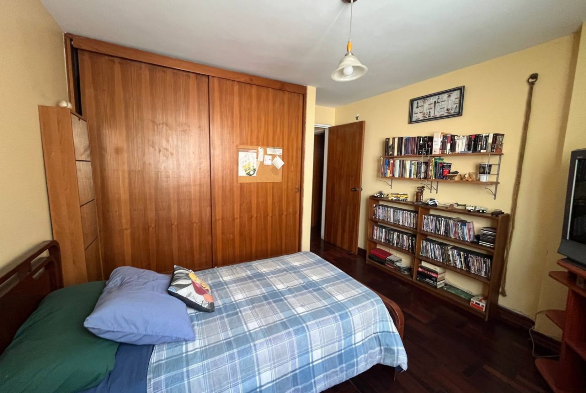 Apartamento en Venta en Cumbres de Curumo, Caracas – 370m², 3 Habitaciones + Servicio, 3 Baños y 3 Puestos de Estacionamiento
