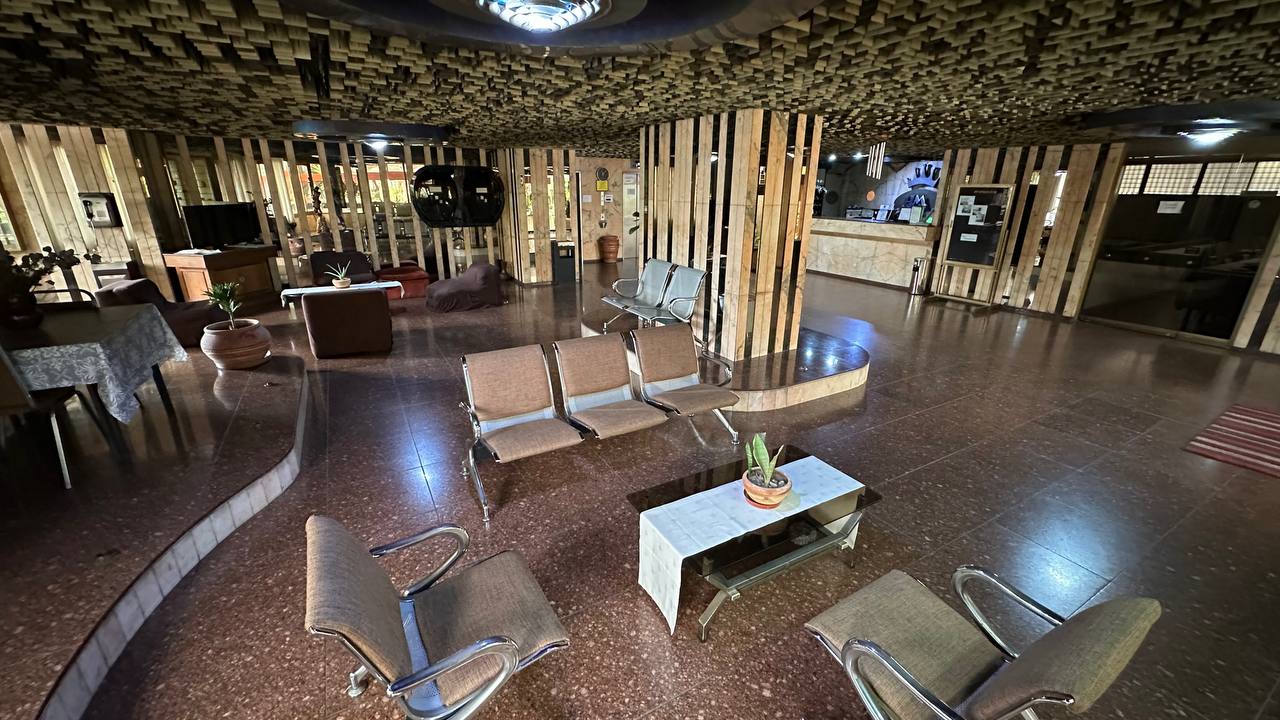 El Marquez-Hotel-Areas (10) Hotel en Venta en El Marqués, Caracas – 7.412m², 94 Habitaciones, Más de 10 Baños y 40 Puestos de Estacionamiento