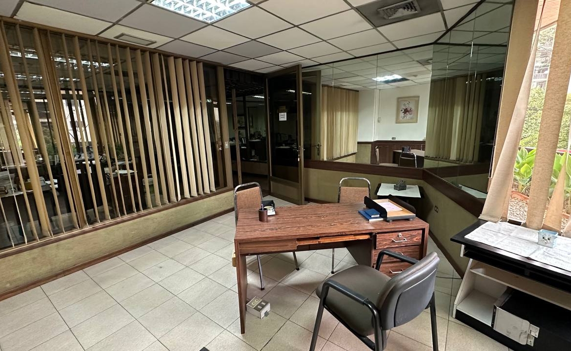 Hotel en Venta en El Marqués, Caracas – 7.412m², 94 Habitaciones, Más de 10 Baños y 40 Puestos de Estacionamiento
