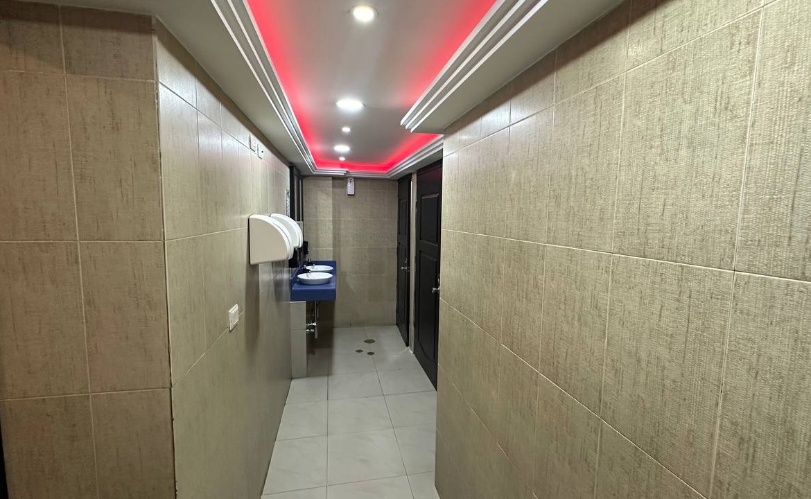 Hotel en Venta en El Marqués, Caracas – 7.412m², 94 Habitaciones, Más de 10 Baños y 40 Puestos de Estacionamiento