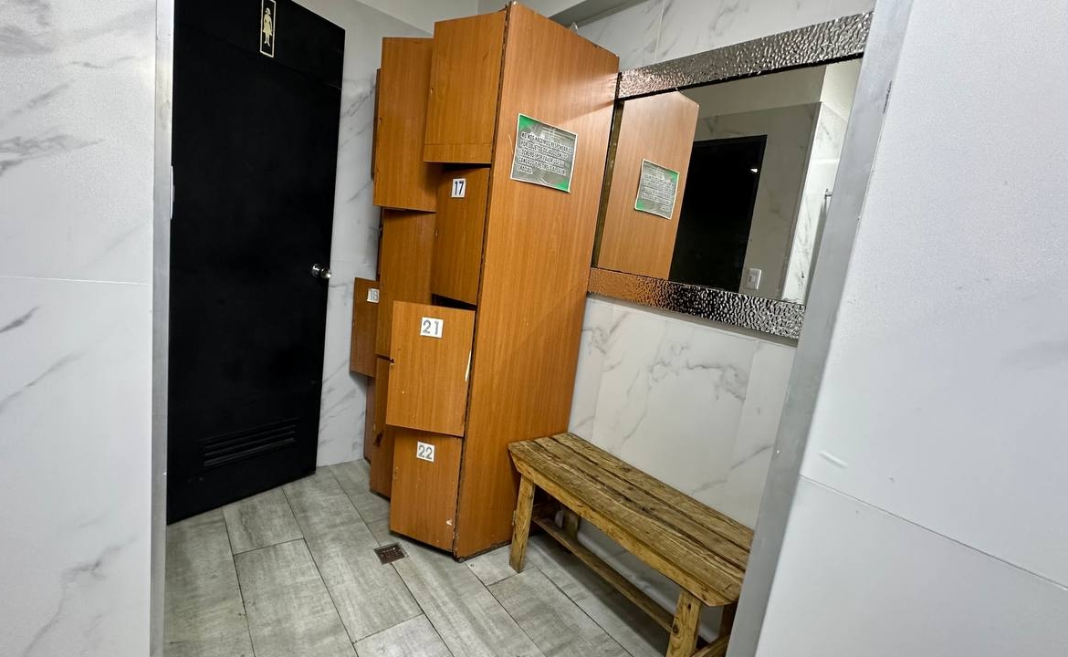 Hotel en Venta en El Marqués, Caracas – 7.412m², 94 Habitaciones, Más de 10 Baños y 40 Puestos de Estacionamiento