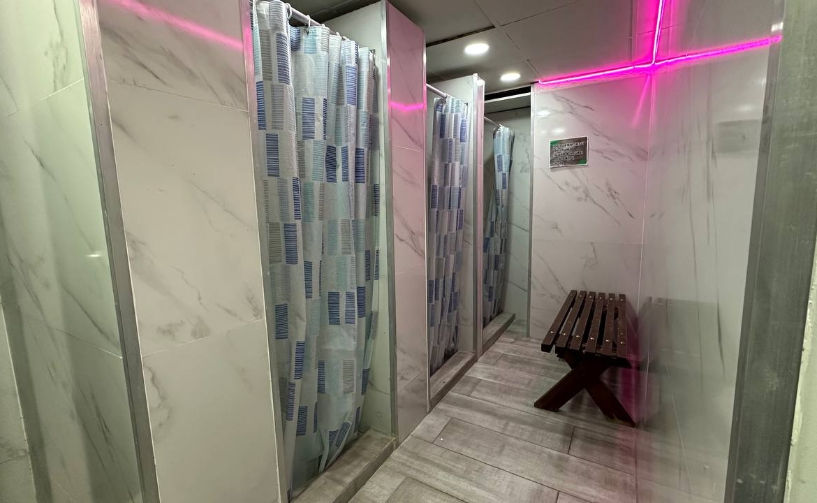 Hotel en Venta en El Marqués, Caracas – 7.412m², 94 Habitaciones, Más de 10 Baños y 40 Puestos de Estacionamiento