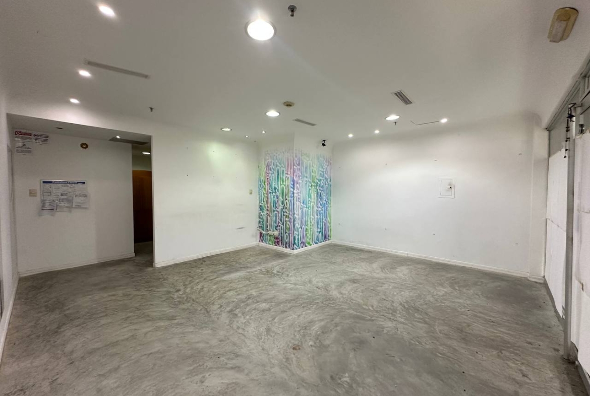 Local Comercial en Alquiler en Lomas de La Lagunita, Caracas – 56m² y 1 Baño