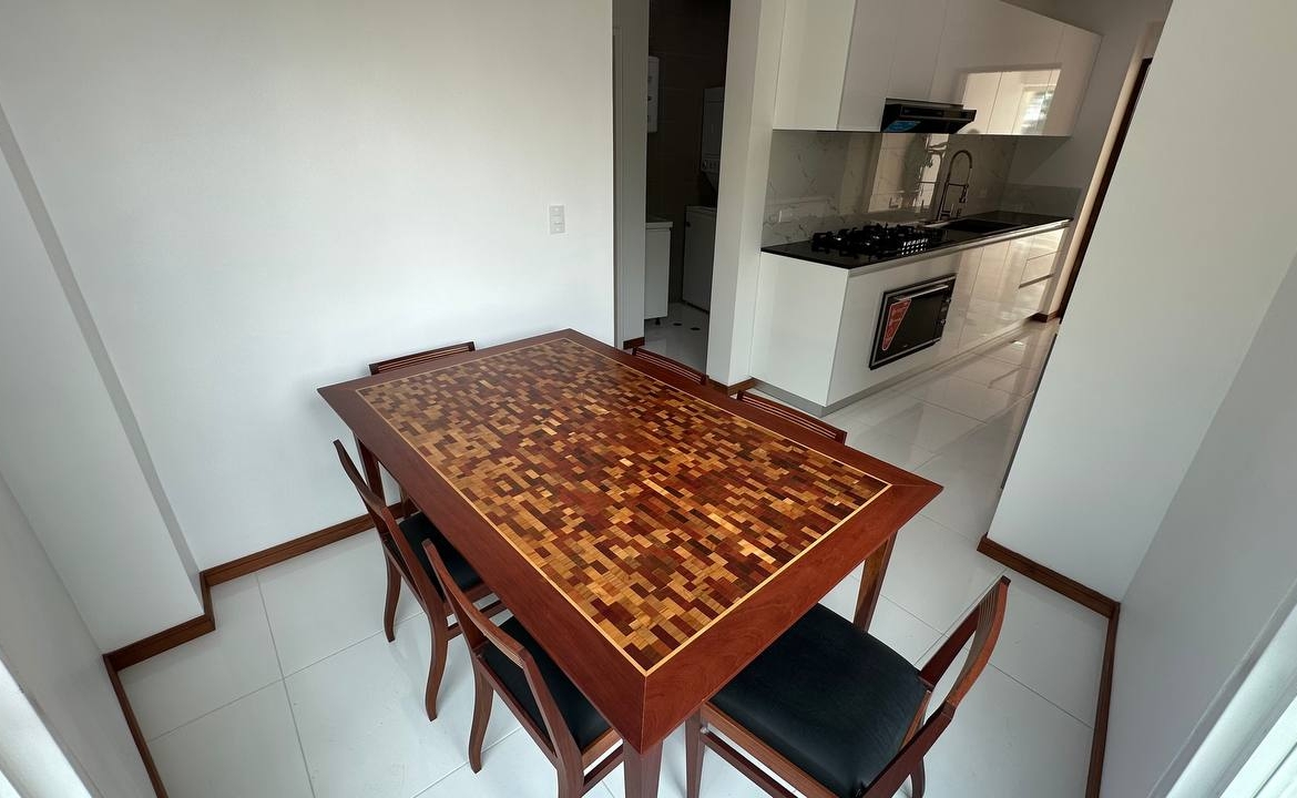 Apartamento en Venta en La Lagunita, Caracas – 180m², 3 Habitaciones + Servicio, 3 Baños y 3 Puestos de Estacionamiento