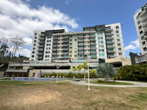 Apartamento en Venta en La Lagunita, Caracas – 180m², 3 Habitaciones + Servicio, 3 Baños y 3 Puestos de Estacionamiento