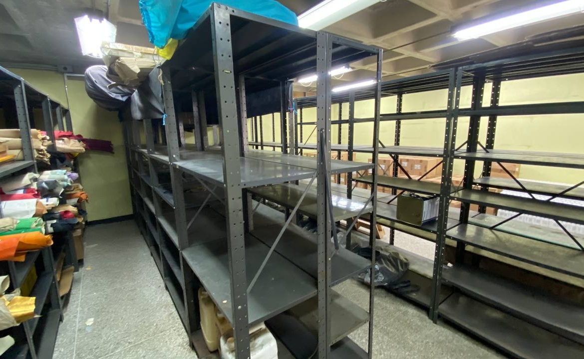 Piso Industrial en Alquiler en La Urbina, Caracas – 533m², 5 Baños y 3 Puestos de Estacionamiento