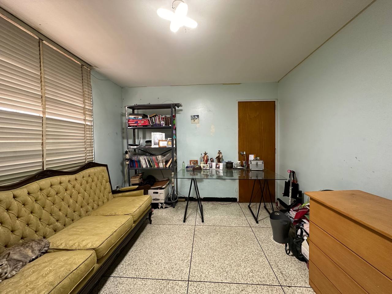 Los Dos Caminos-Casa-Sala (2) Casa en Venta en Los Dos Caminos, Caracas – 252m², 4 Habitaciones, 3.5 Baños y 3 Puestos de Estacionamiento