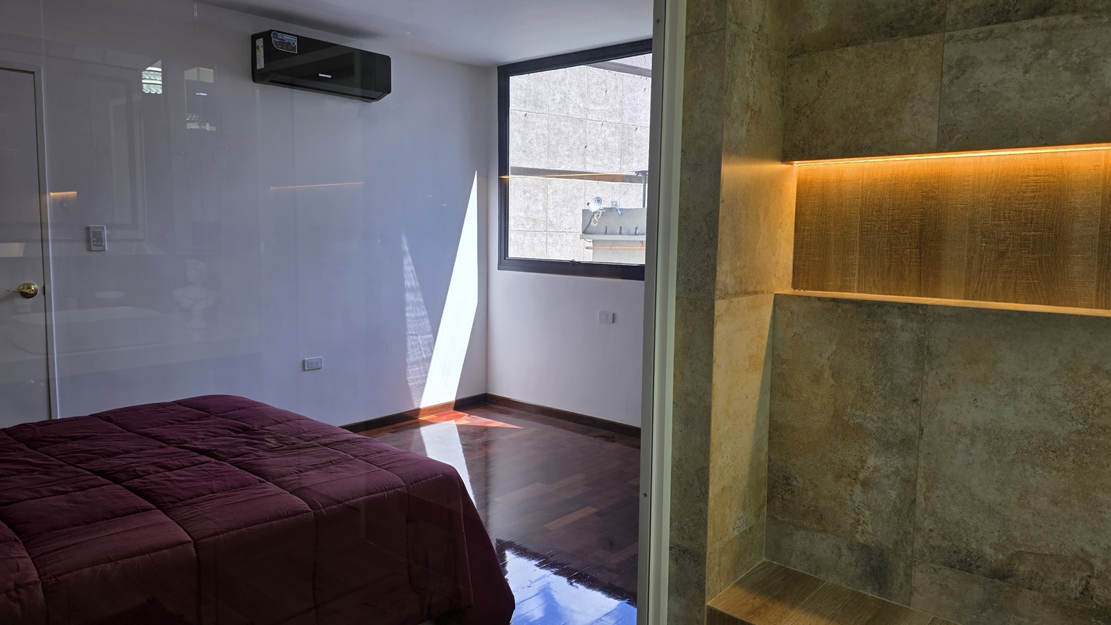 Los Palos Grandes-Dormitorio (2) Apartamento en Venta en Los Palos Grandes, Caracas – 105m², 2 Habitaciones, 2 Baños y 1 Puesto de Estacionamiento