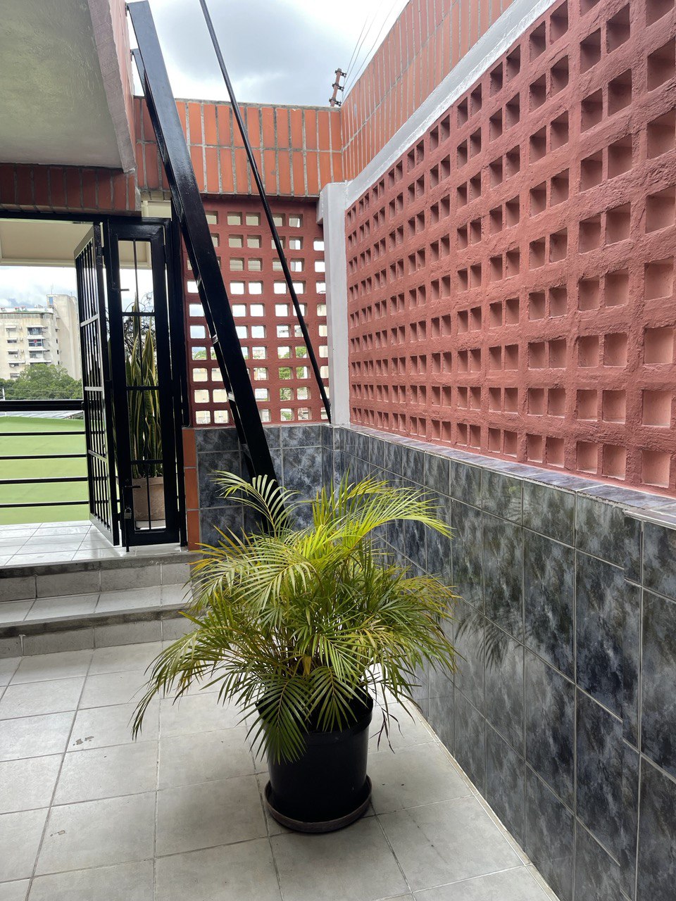 Los Rosales-Oficina2-Areas (14) Oficina en Alquiler en Los Rosales, Caracas – 210m², 2 Baños y 1 Puesto de Estacionamiento