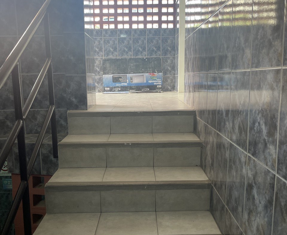 Oficina en Alquiler en Los Rosales, Caracas – 210m², 2 Baños y 1 Puesto de Estacionamiento