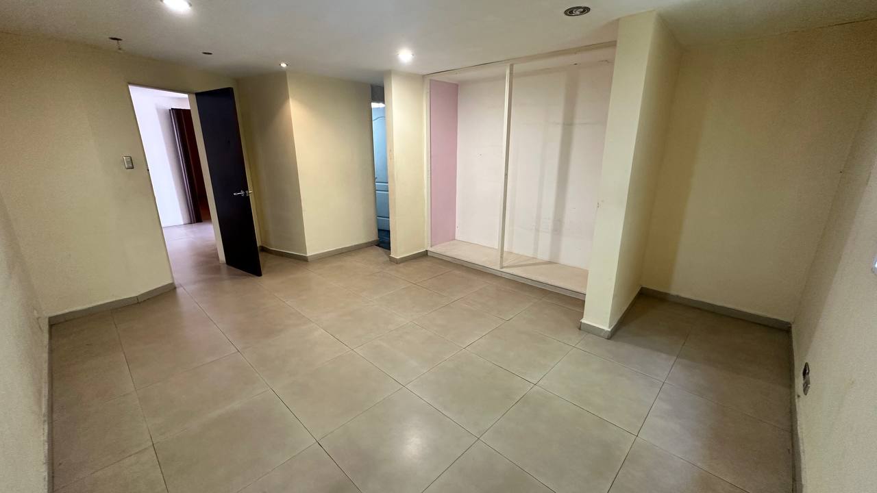 Macaracuay-Casa-Areas (4) Casa Quinta en Venta en Macaracuay, Caracas – 687m², 7 Habitaciones, 5 Baños y 4 Puestos de Estacionamiento