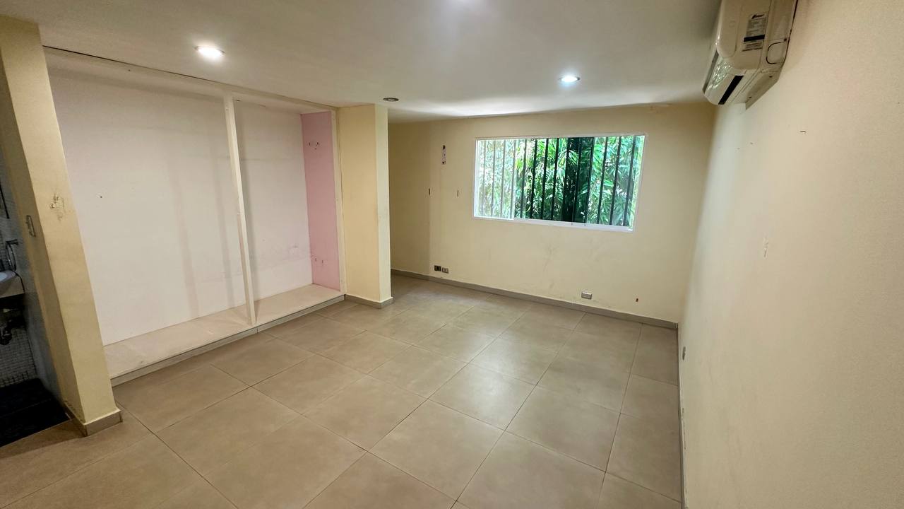 Macaracuay-Casa-Areas (5) Casa Quinta en Venta en Macaracuay, Caracas – 687m², 7 Habitaciones, 5 Baños y 4 Puestos de Estacionamiento