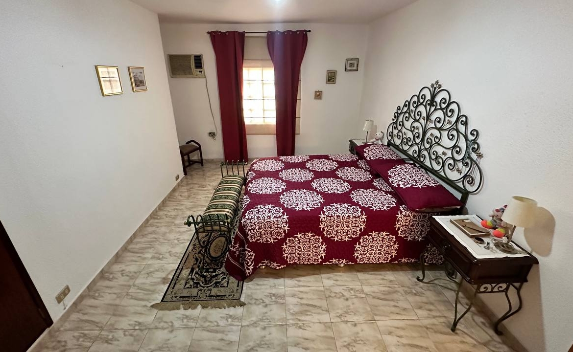 Casa Quinta en Venta en Macaracuay, Caracas – 687m², 7 Habitaciones, 5 Baños y 4 Puestos de Estacionamiento