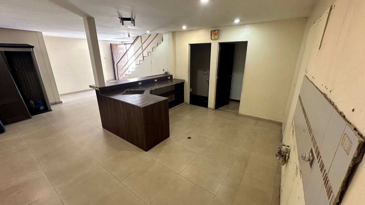 Macaracuay-Casa-Sala Casa Quinta en Venta en Macaracuay, Caracas – 687m², 7 Habitaciones, 5 Baños y 4 Puestos de Estacionamiento