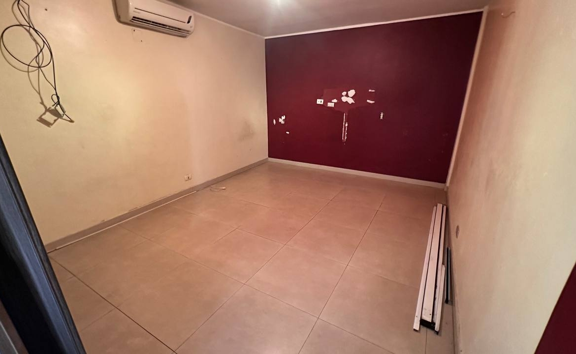Casa Quinta en Venta en Macaracuay, Caracas – 687m², 7 Habitaciones, 5 Baños y 4 Puestos de Estacionamiento