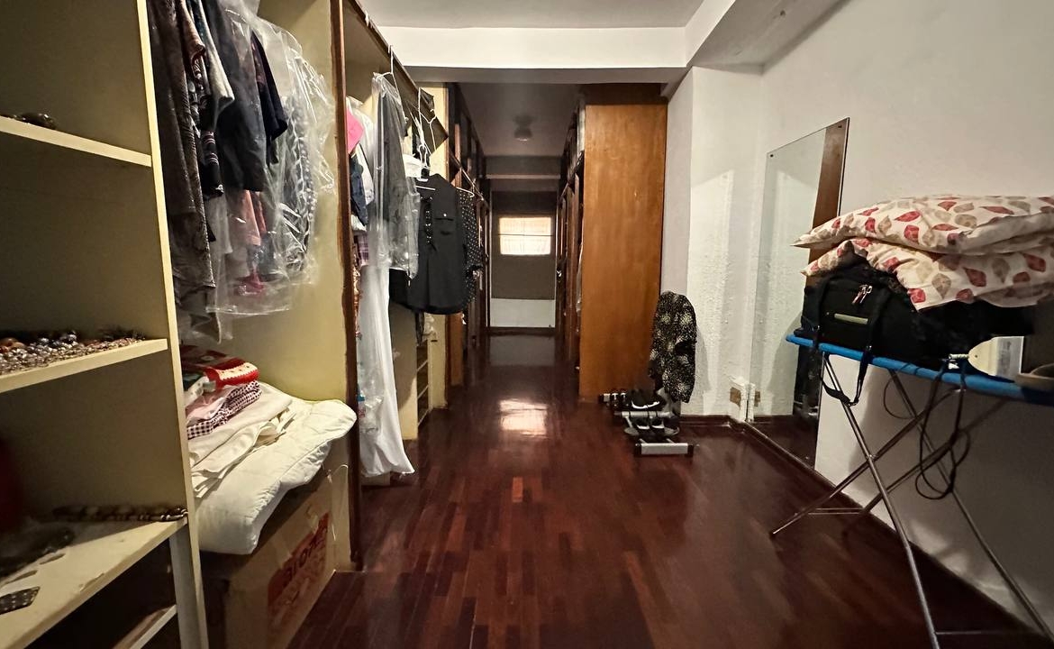 Casa Quinta en Venta en Macaracuay, Caracas – 687m², 7 Habitaciones, 5 Baños y 4 Puestos de Estacionamiento
