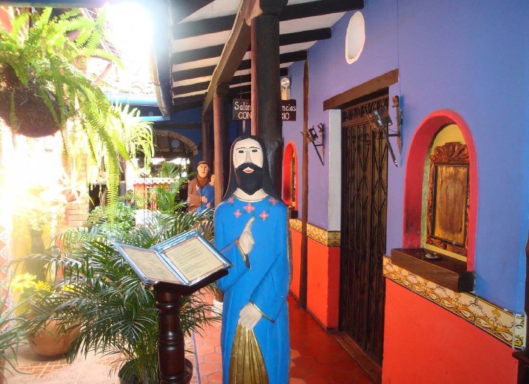 Local-Restaurant en Venta en Mérida, Venezuela – 321m², 3 Baños y 2 Niveles Comerciales