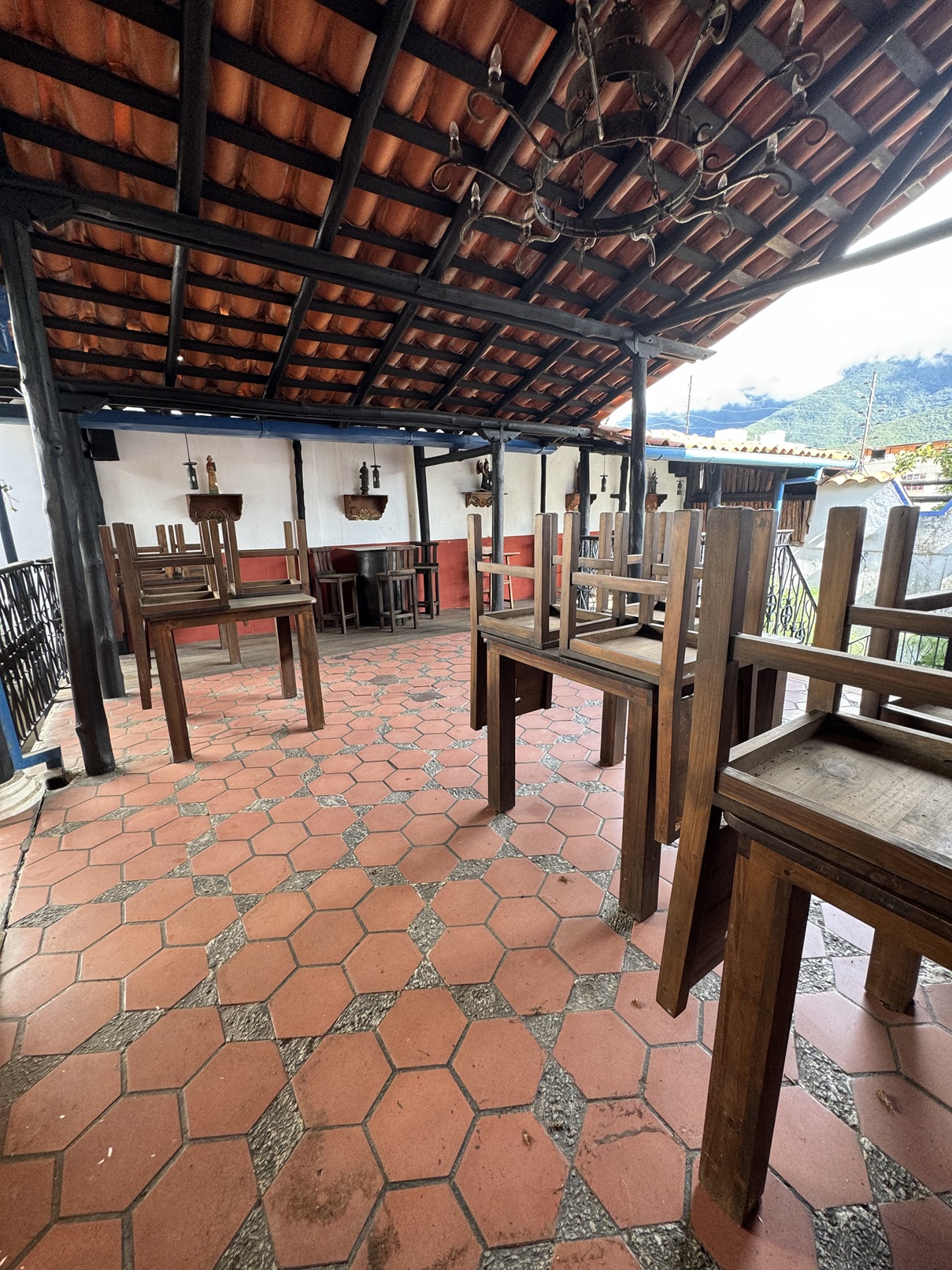 Merida-Restaurant2 Local-Restaurant en Venta en Mérida, Venezuela – 321m², 3 Baños y 2 Niveles Comerciales