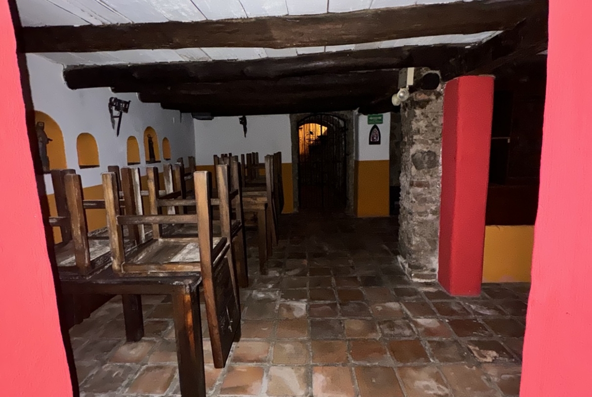 Local-Restaurant en Venta en Mérida, Venezuela – 321m², 3 Baños y 2 Niveles Comerciales